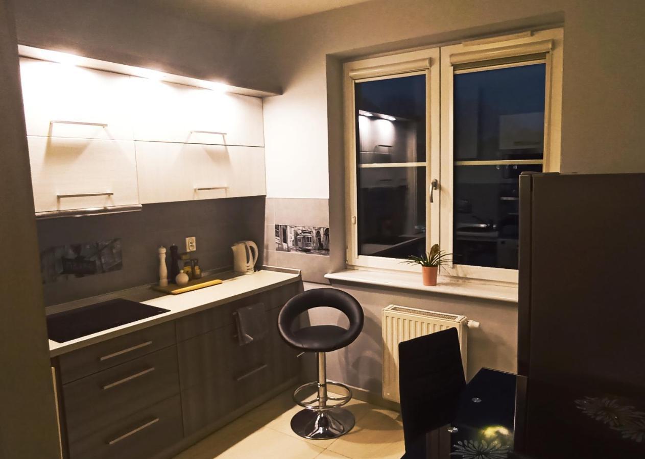 Апартаменти Apartament Szarlotka Єленя-Ґура Екстер'єр фото