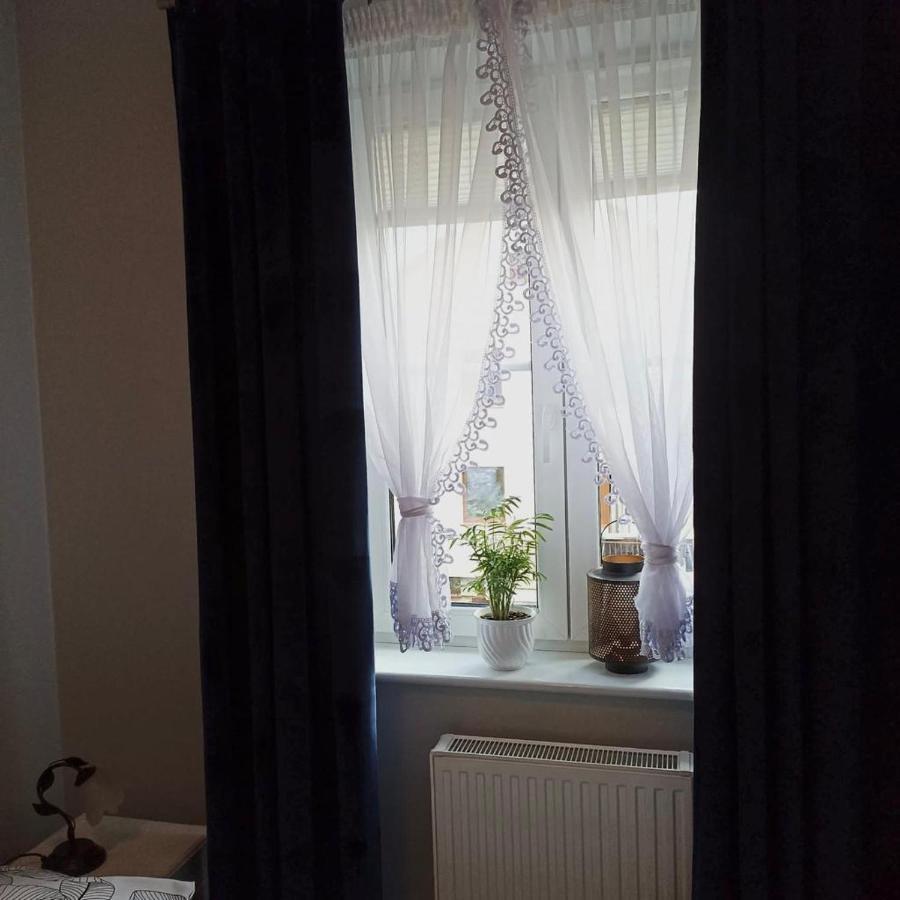 Апартаменти Apartament Szarlotka Єленя-Ґура Екстер'єр фото