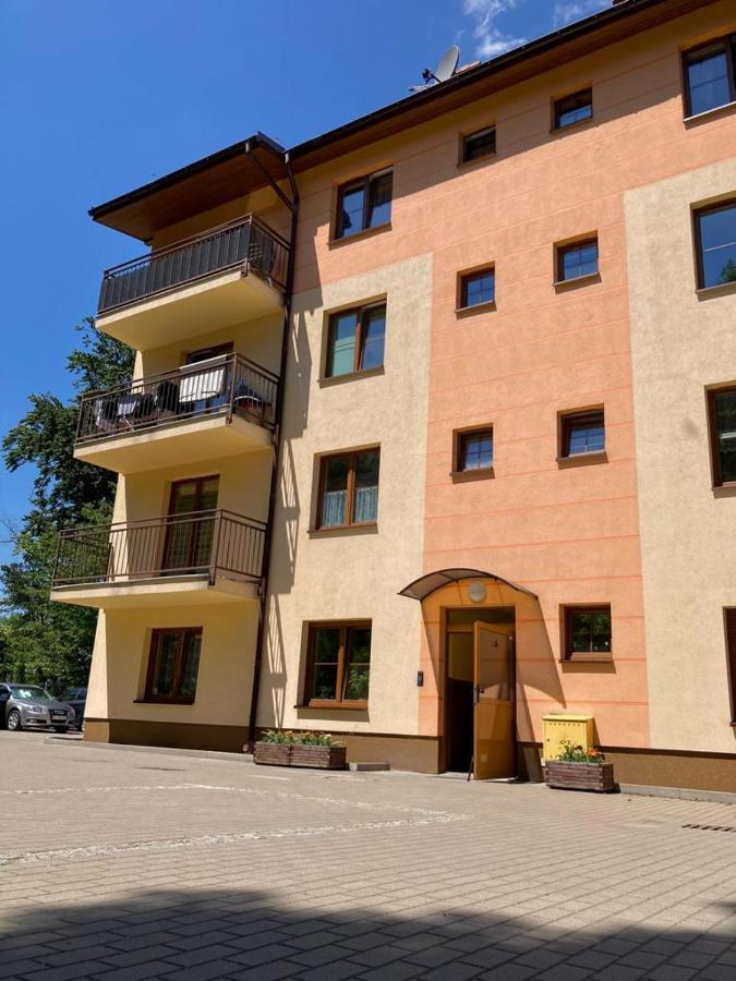 Апартаменти Apartament Szarlotka Єленя-Ґура Екстер'єр фото